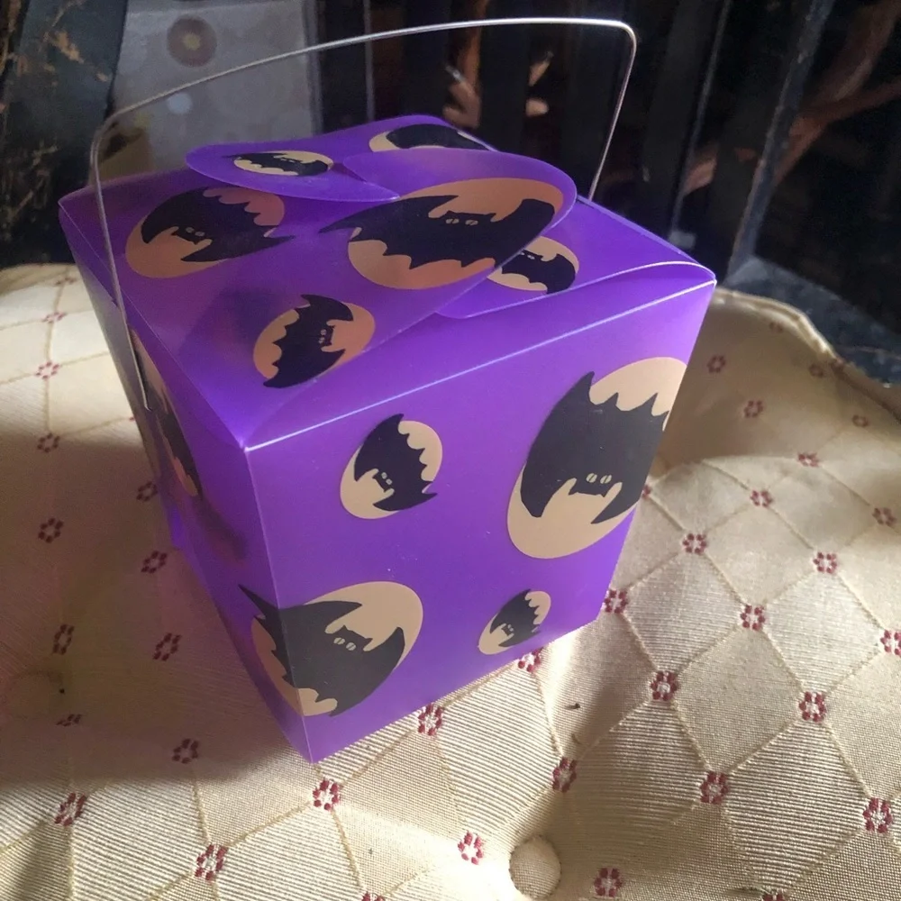 2005 Batman Plastic Chinese Take Out Box w Handle